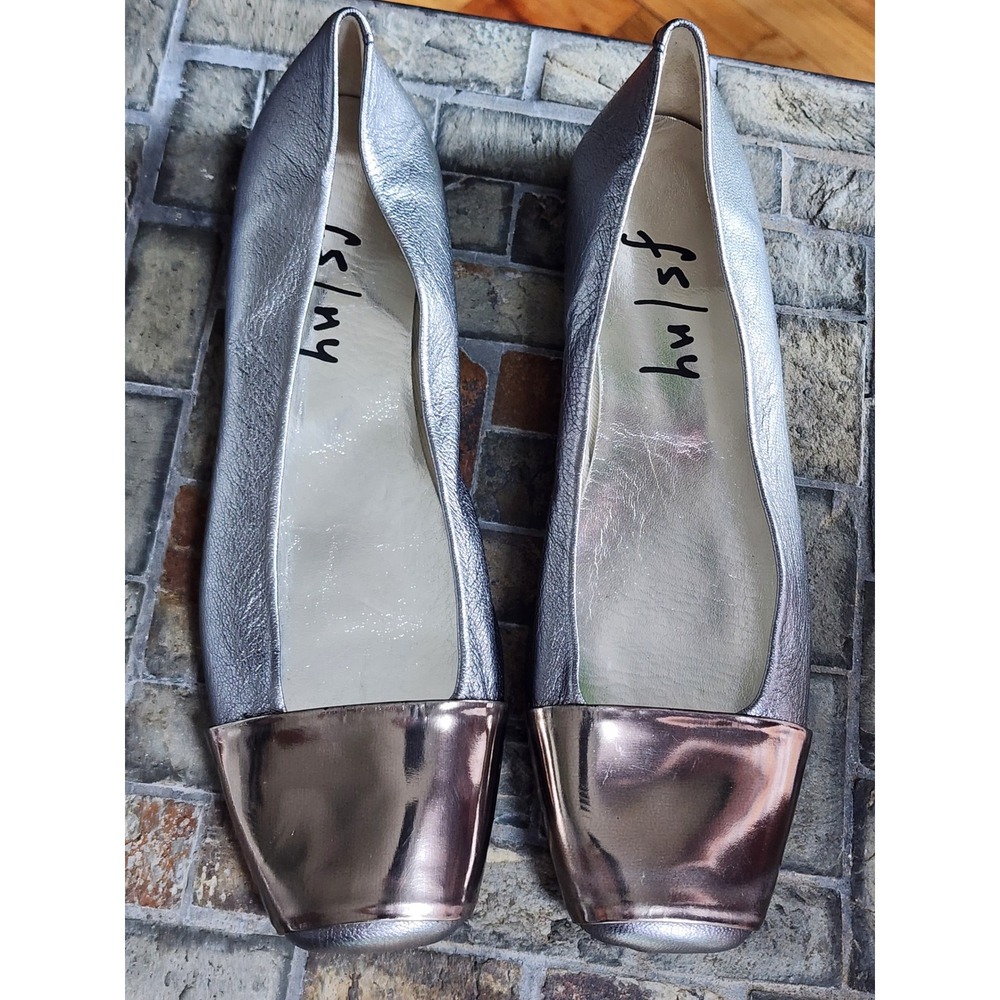FS/NY French Sole Via Silver Metallic Square Toe Ballet Flats Spain 8.5 NEW